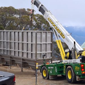 Mt-Buller-Lamella-Unload-840sq